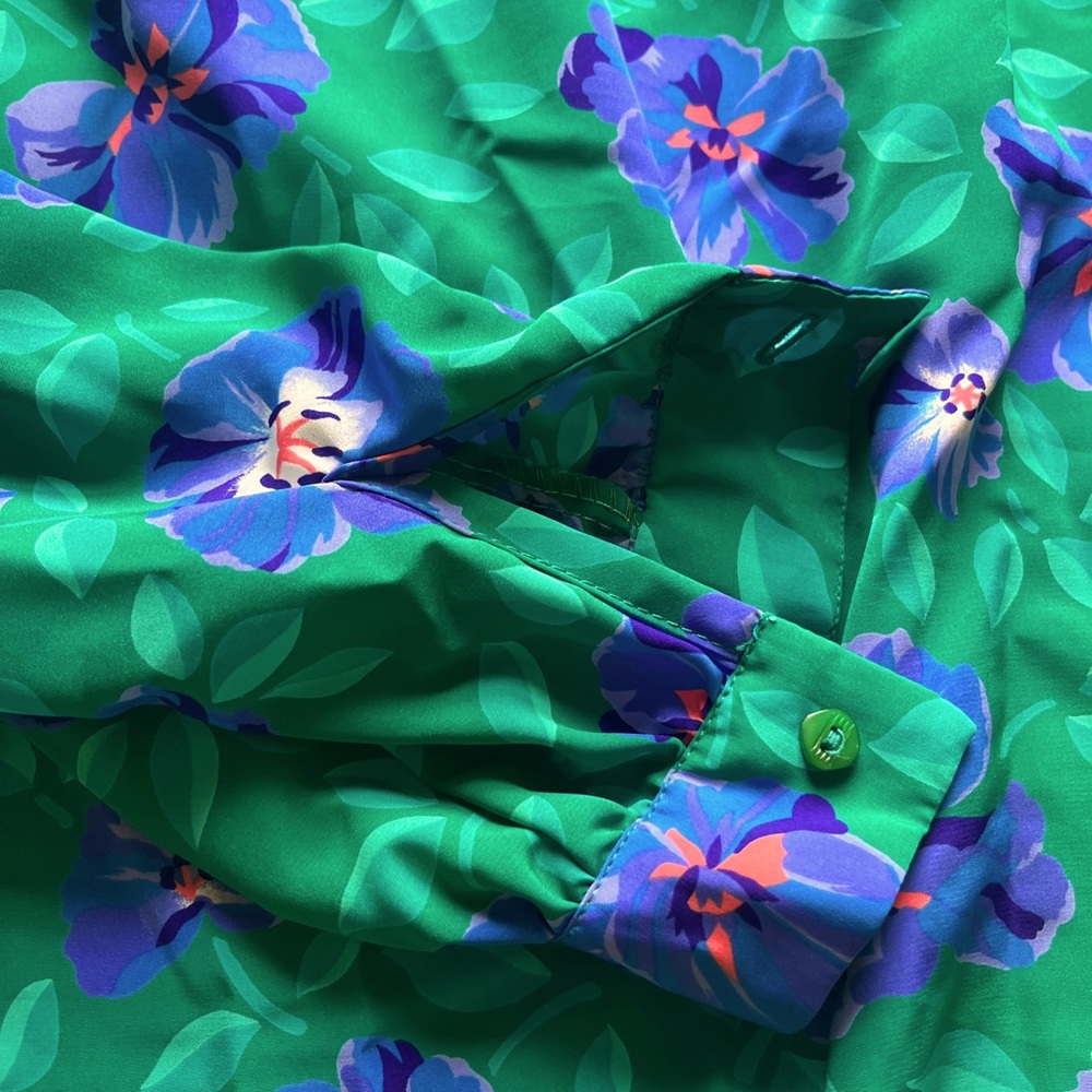 Perfect Vintage Spring Floral Blouse - Miss Sophisticates by Pendleton